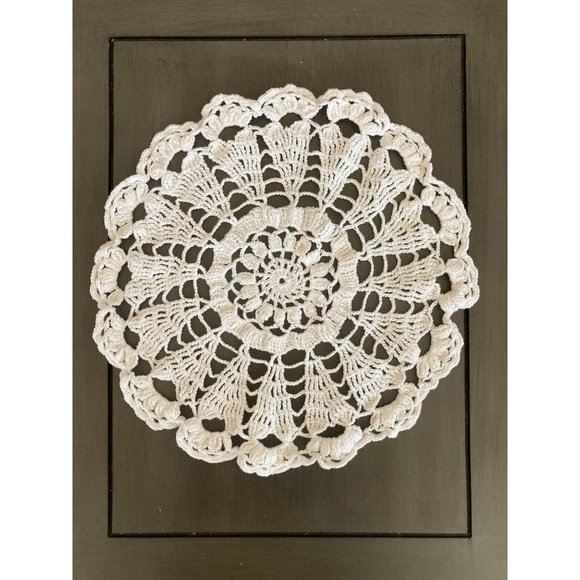 Handmade Crochet Intricate Pattern Floral Daisy Starburst Circle Doily 11" White - Picture 3 of 3
